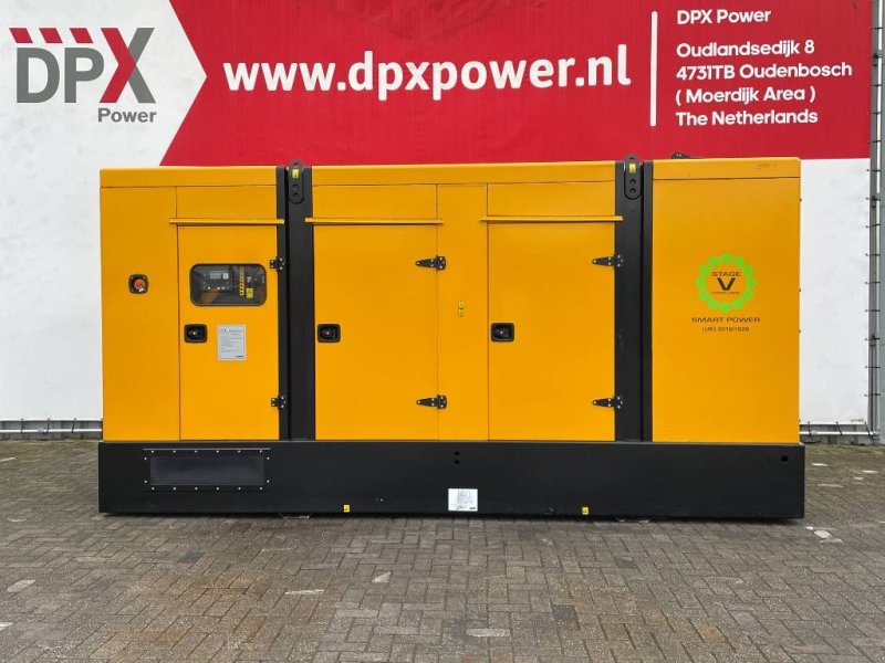 Notstromaggregat of the type Volvo TAD1381GE - 390 kVA Stage V Genset - DPX-19031, Neumaschine in Oudenbosch (Picture 1)