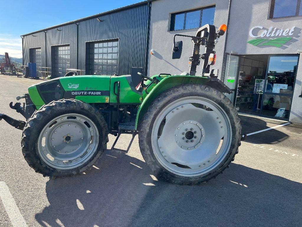 Obstbautraktor of the type Deutz-Fahr Agrolux 320, Gebrauchtmaschine in ST MARTIN EN HAUT (Picture 1)