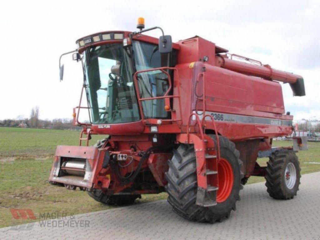 Oldtimer-Mähdrescher des Typs Case IH 2366, Neumaschine in Полтава (Bild 1)