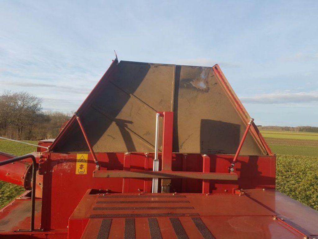 Oldtimer-Mähdrescher des Typs Case IH 2388 Exclusive, Gebrauchtmaschine in Київ (Bild 7)