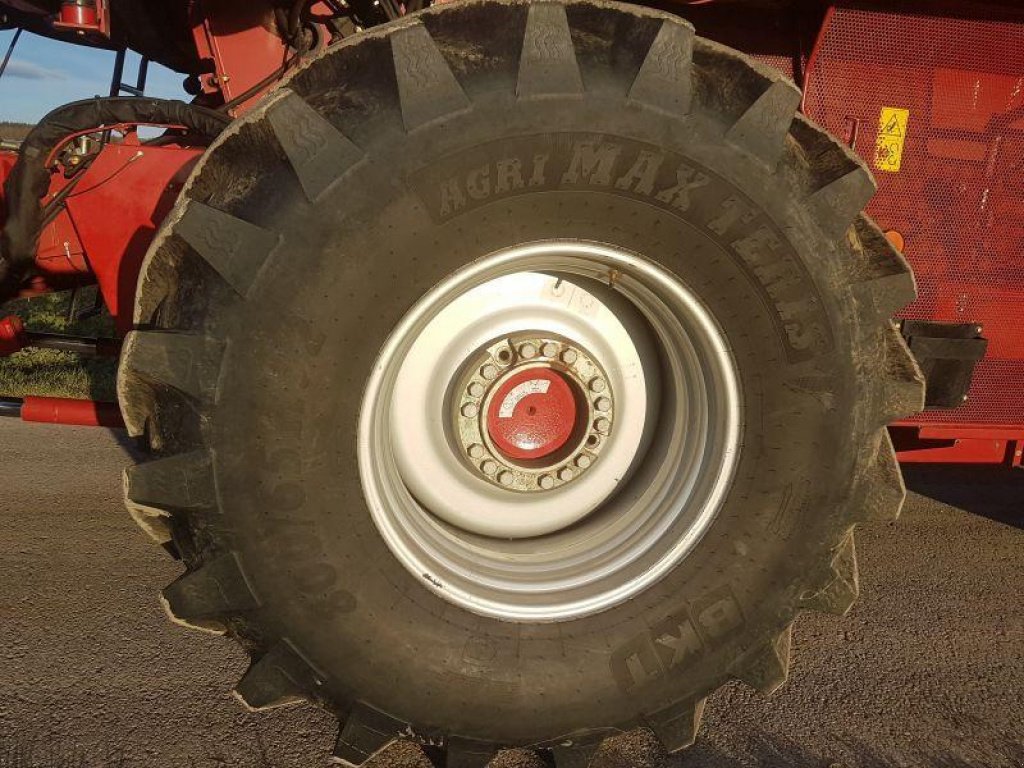 Oldtimer-Mähdrescher des Typs Case IH 2388 Exclusive, Gebrauchtmaschine in Київ (Bild 10)