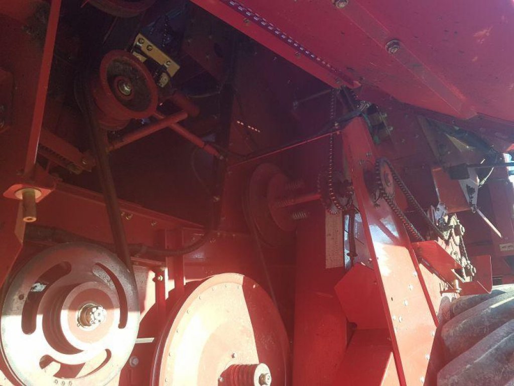 Oldtimer-Mähdrescher des Typs Case IH 2388 Exclusive, Gebrauchtmaschine in Київ (Bild 9)