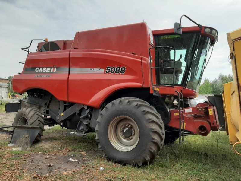 Oldtimer-Mähdrescher of the type Case IH Axial Flow 5088, Neumaschine in Суми (Picture 1)