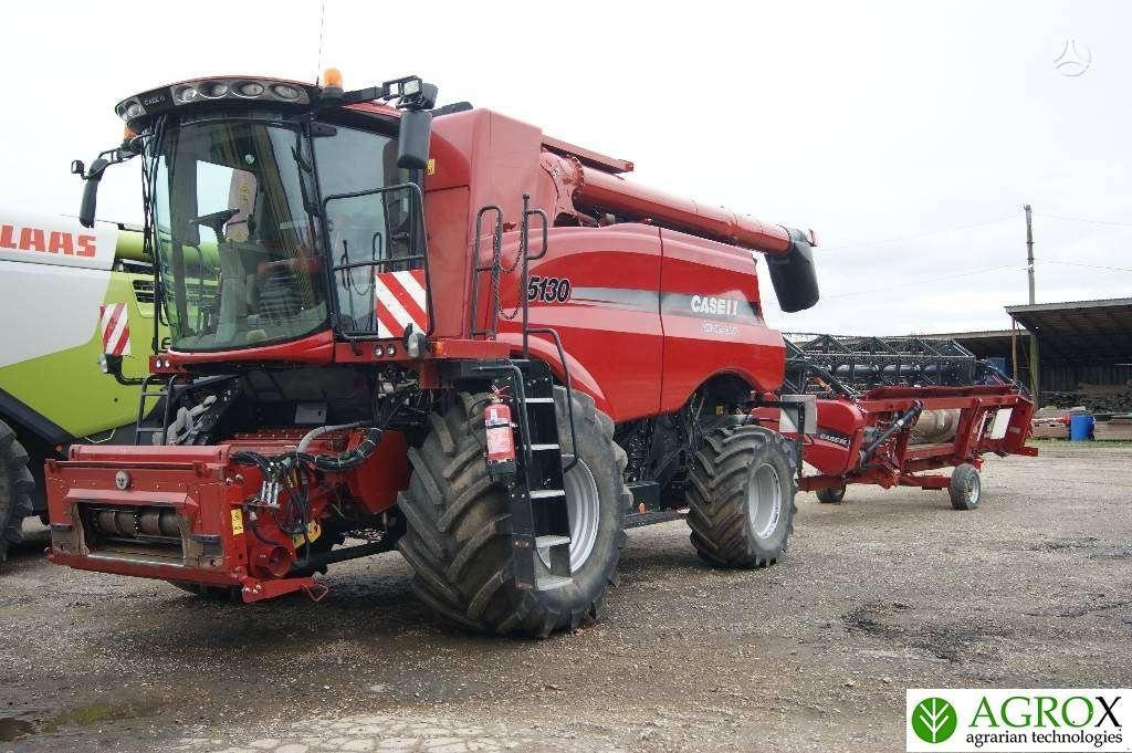 Oldtimer-Mähdrescher del tipo Case IH Axial Flow 5130, Neumaschine In Полтава (Immagine 1)