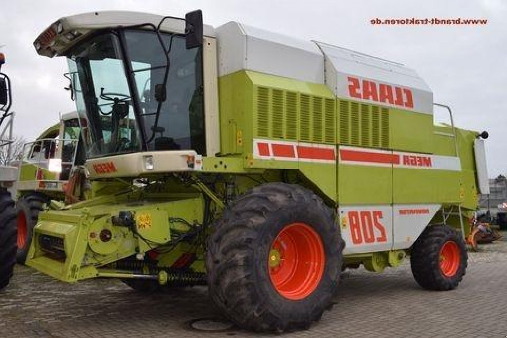 Oldtimer-Mähdrescher des Typs CLAAS Lexion 480, Neumaschine in Рівне (Bild 2)