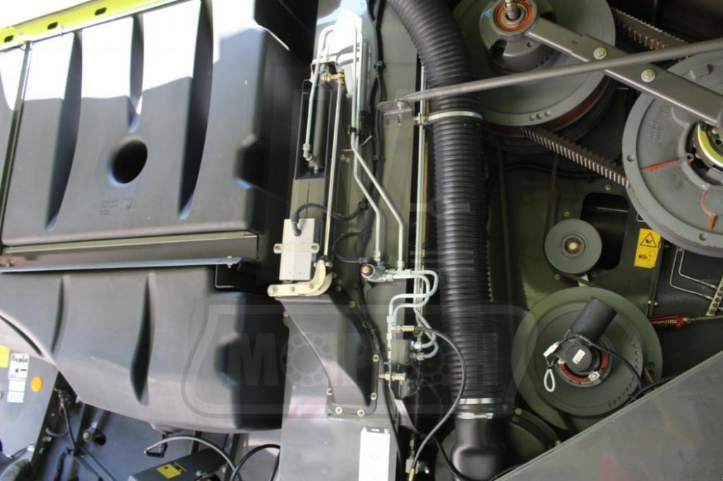 Oldtimer-Mähdrescher des Typs CLAAS Lexion 760, Neumaschine in Тернопіль (Bild 7)