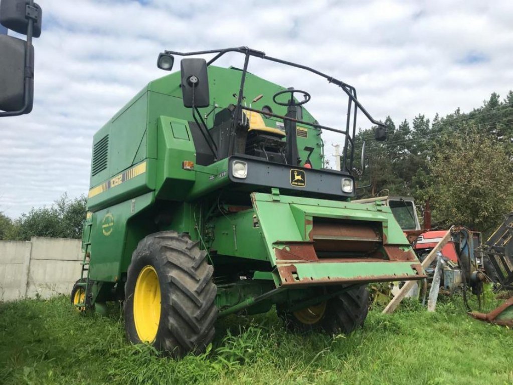 Oldtimer-Mähdrescher des Typs John Deere 1052, Neumaschine in Червоноград (Bild 2)