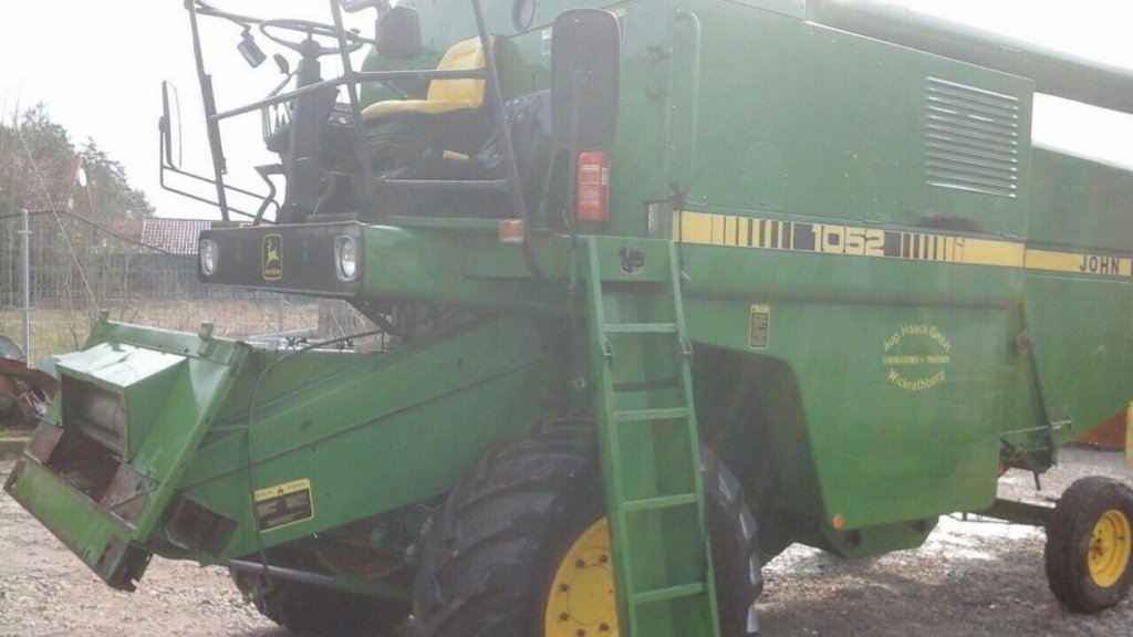 Oldtimer-Mähdrescher des Typs John Deere 1052, Neumaschine in Червоноград (Bild 10)