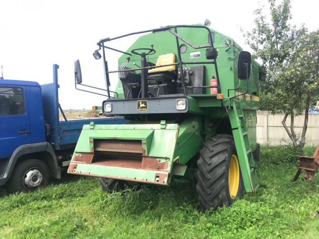 Oldtimer-Mähdrescher des Typs John Deere 1052, Neumaschine in Червоноград (Bild 3)