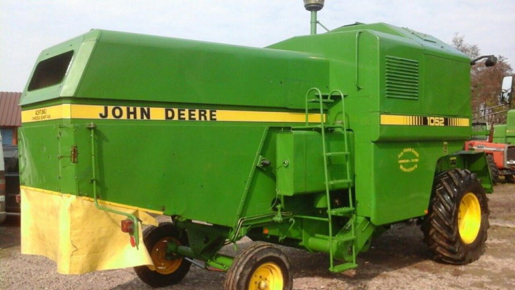 Oldtimer-Mähdrescher des Typs John Deere 1052, Neumaschine in Червоноград (Bild 5)