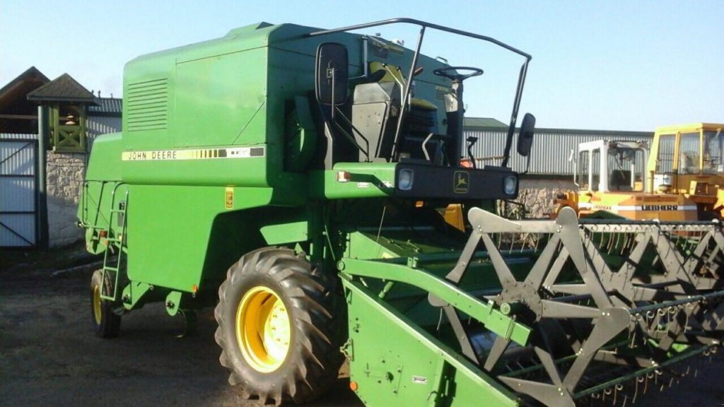 Oldtimer-Mähdrescher des Typs John Deere 1052, Neumaschine in Червоноград (Bild 1)