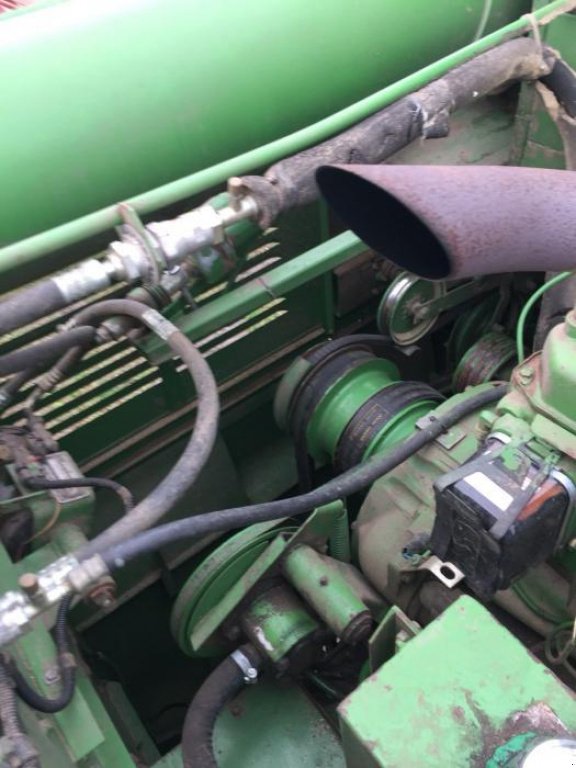 Oldtimer-Mähdrescher a típus John Deere 1055, Neumaschine ekkor: Червоноград (Kép 5)