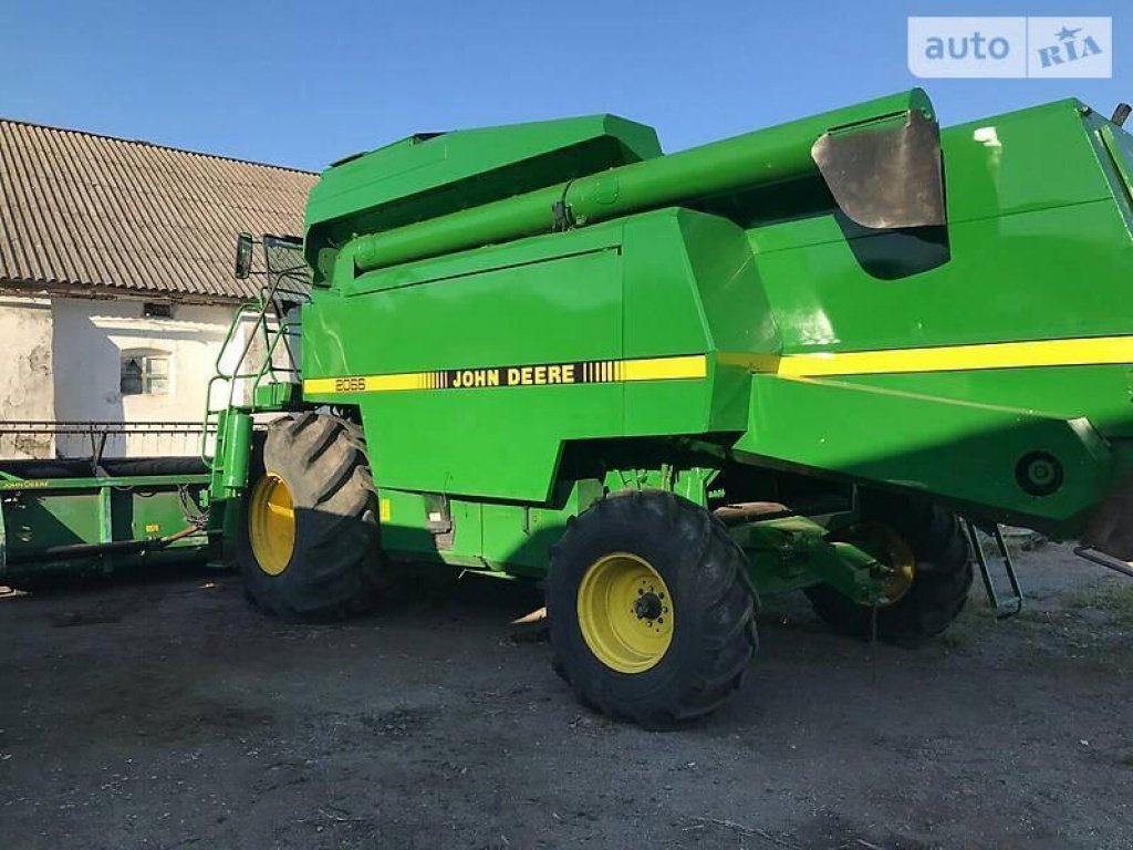 Oldtimer-Mähdrescher des Typs John Deere 2066, Neumaschine in Тернопіль (Bild 3)