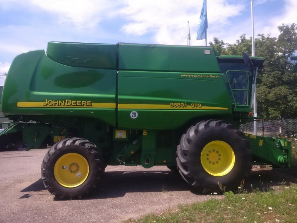 Oldtimer-Mähdrescher typu John Deere 9880i STS, Gebrauchtmaschine v Київ (Obrázek 1)