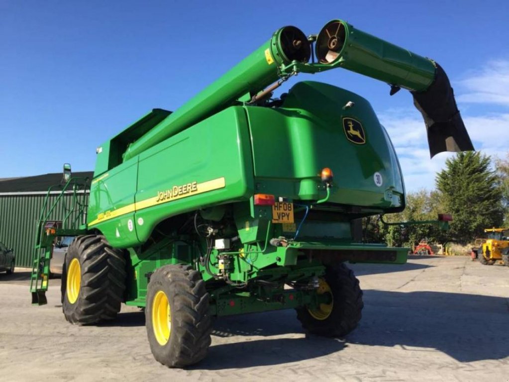 Oldtimer-Mähdrescher a típus John Deere 9880i STS, Neumaschine ekkor: Рівне (Kép 5)
