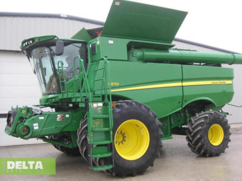 Oldtimer-Mähdrescher del tipo John Deere S670, Neumaschine en Путрівка (Imagen 1)