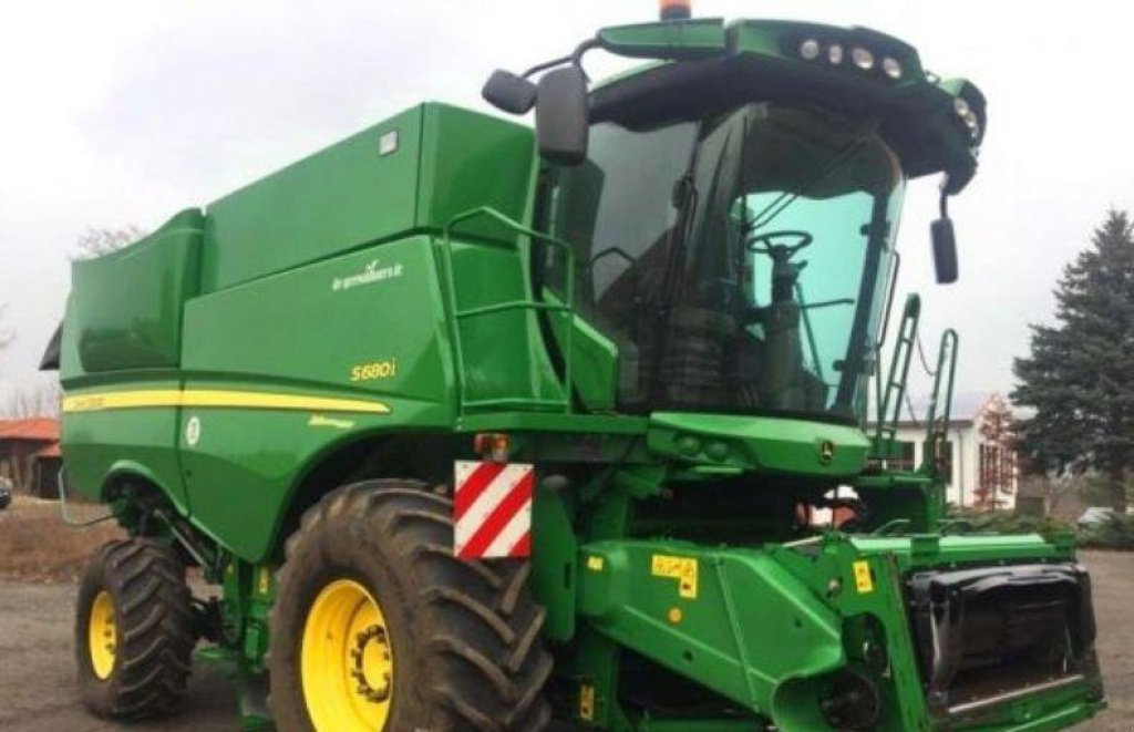 Oldtimer-Mähdrescher des Typs John Deere S680i, Neumaschine in Полтава (Bild 1)