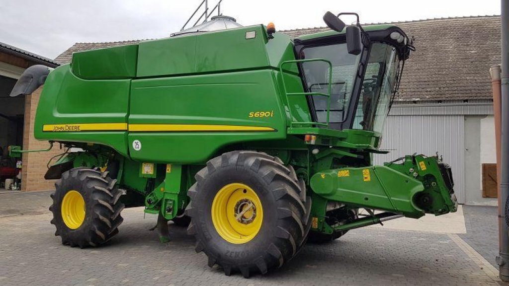 Oldtimer-Mähdrescher tip John Deere S690i, Gebrauchtmaschine in Київ (Poză 2)