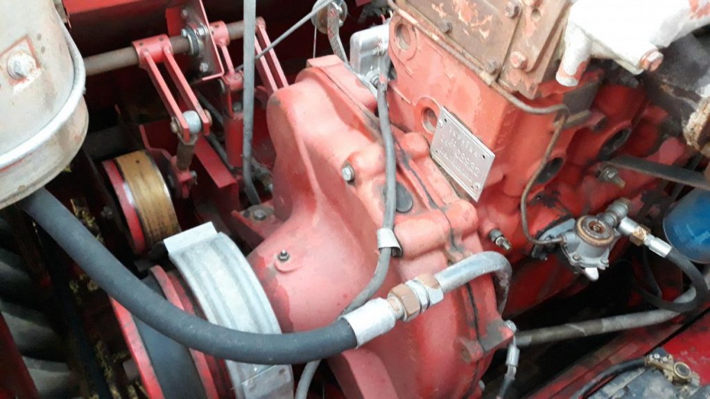 Oldtimer-Mähdrescher typu Massey Ferguson 307, Neumaschine v Шпола (Obrázok 10)