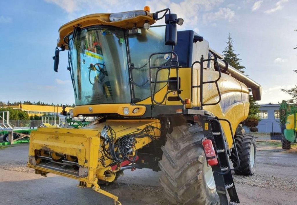 Oldtimer-Mähdrescher типа New Holland CX 8080 FSH, Gebrauchtmaschine в Київ (Фотография 5)