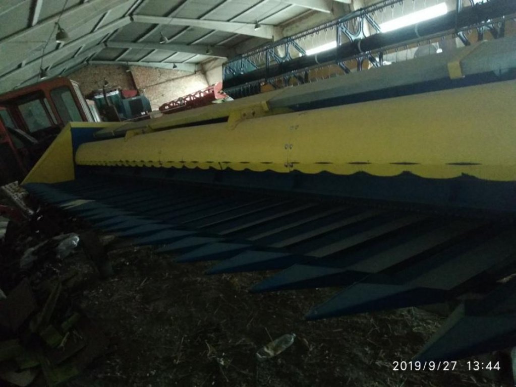 Oldtimer-Mähdrescher del tipo New Holland CX6090, Neumaschine In Біла Церква (Immagine 11)