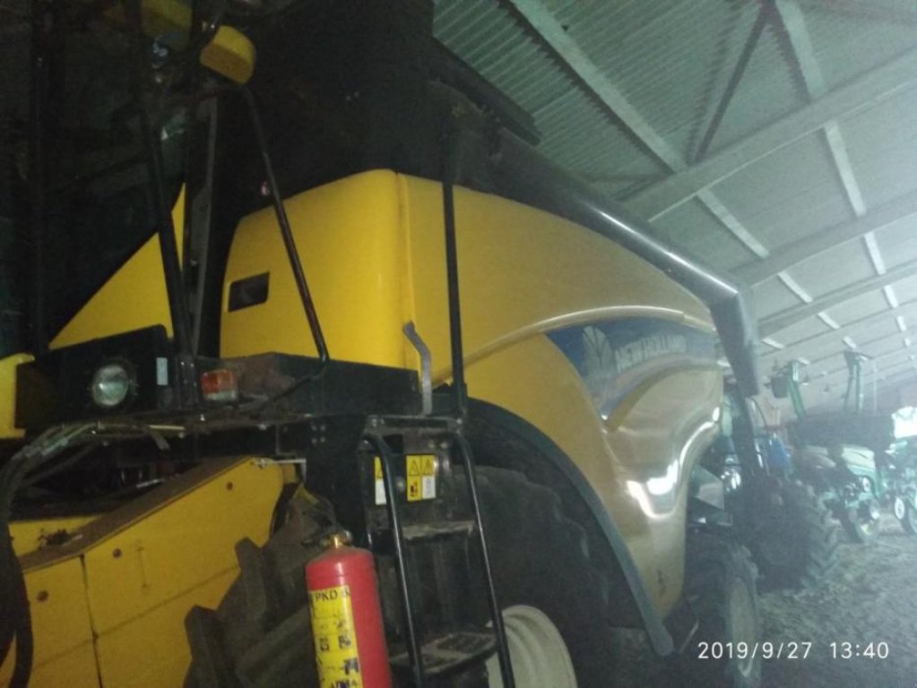 Oldtimer-Mähdrescher del tipo New Holland CX6090, Neumaschine In Біла Церква (Immagine 4)