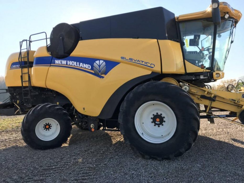 Oldtimer-Mähdrescher typu New Holland CX8090 Elevation, Neumaschine v Біла Церква (Obrázek 2)