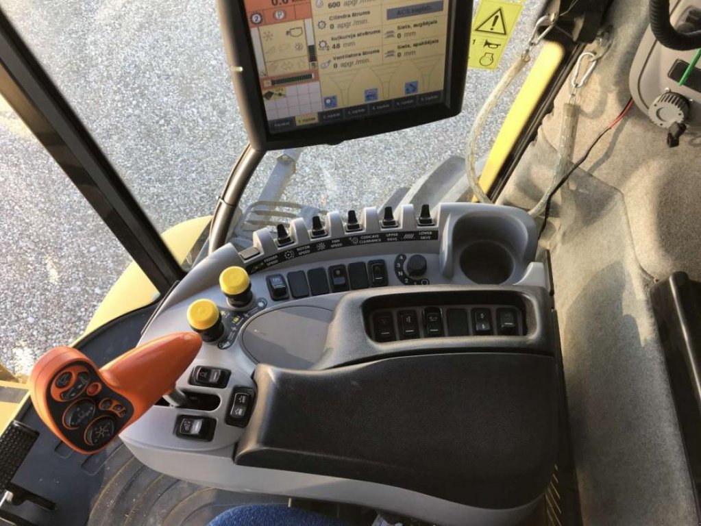 Oldtimer-Mähdrescher typu New Holland CX8090 Elevation, Neumaschine v Біла Церква (Obrázek 5)