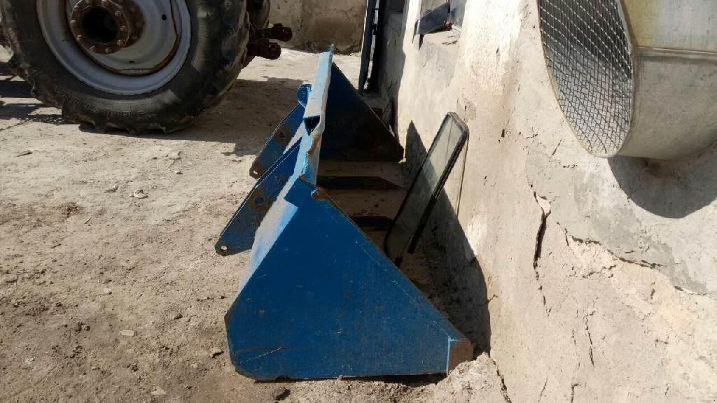 Oldtimer-Traktor typu Belarus Беларус-1025, Neumaschine v Херсон (Obrázek 2)