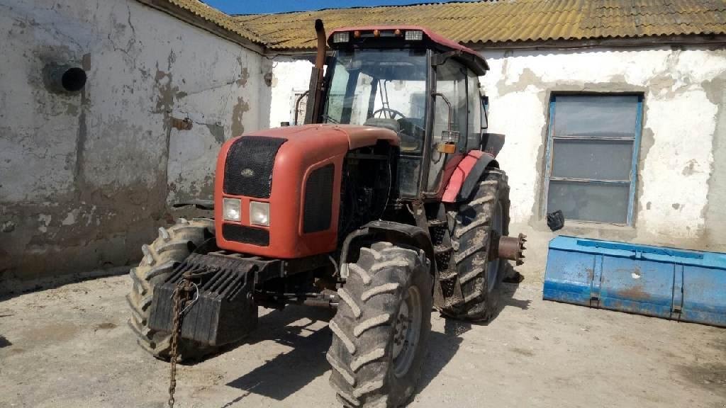 Oldtimer-Traktor tip Belarus Беларус-2022.3, Neumaschine in Херсон (Poză 1)