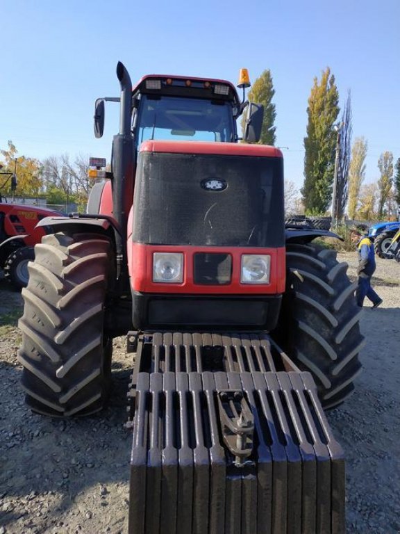 Oldtimer-Traktor des Typs Belarus Беларус-3022, Neumaschine in Миколаїв (Bild 12)