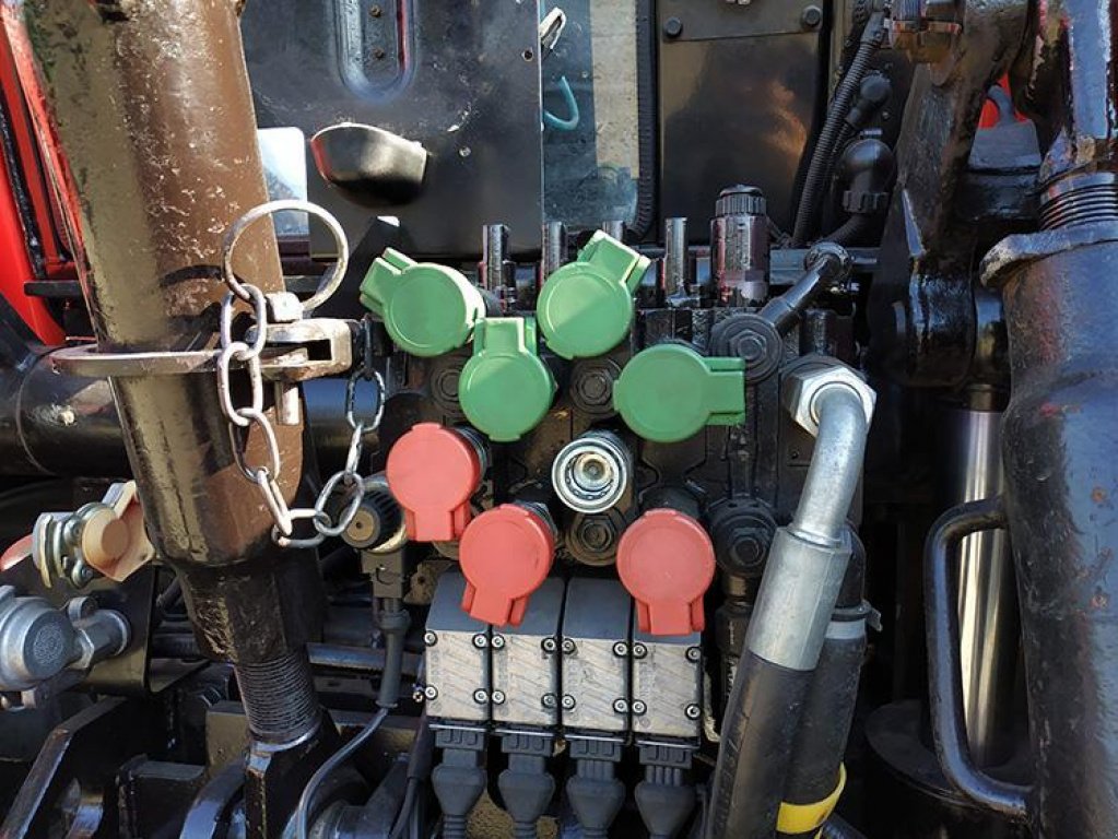 Oldtimer-Traktor typu Belarus Беларус-3022, Neumaschine v Миколаїв (Obrázek 8)