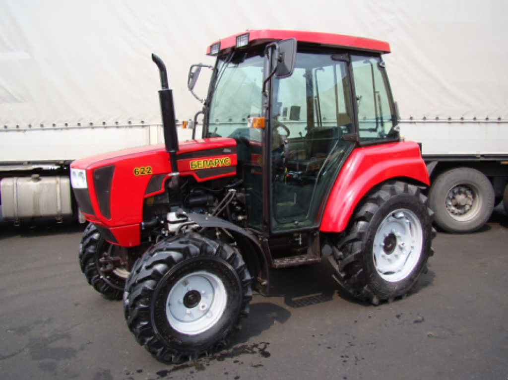 Oldtimer-Traktor typu Belarus Беларус-622, Neumaschine v Львів (Obrázek 8)