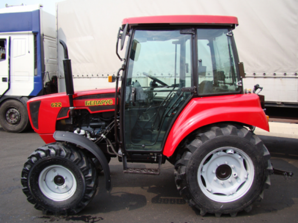 Oldtimer-Traktor typu Belarus Беларус-622, Neumaschine v Львів (Obrázek 6)