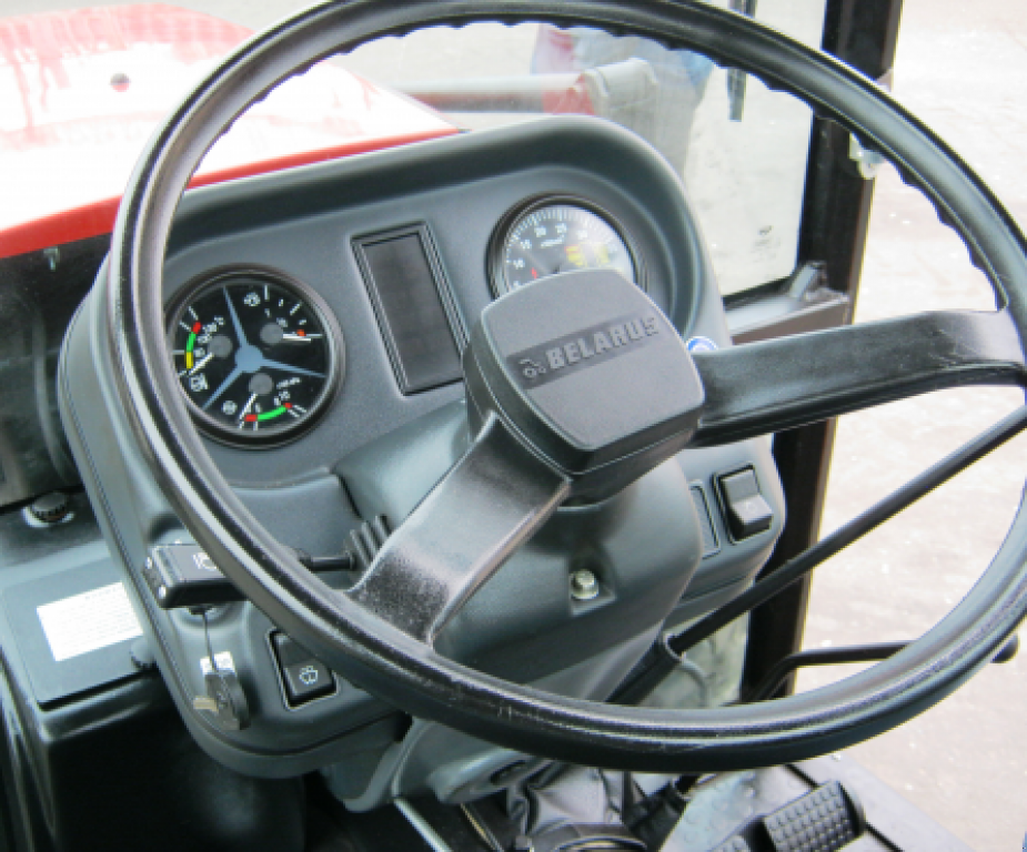 Oldtimer-Traktor typu Belarus Беларус-622, Neumaschine v Львів (Obrázek 3)