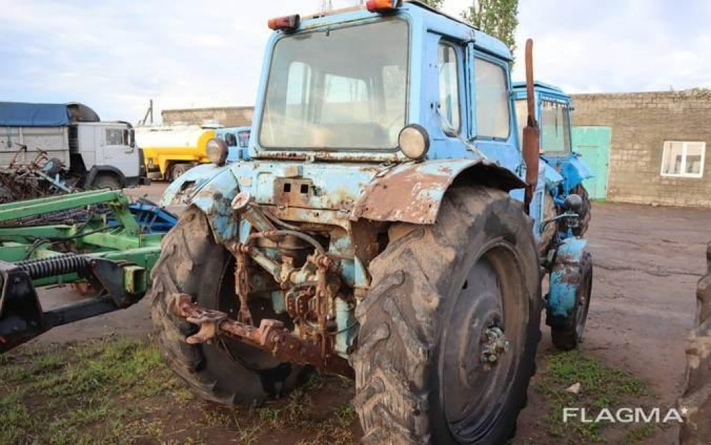 Oldtimer-Traktor van het type Belarus Беларус-80, Neumaschine in Херсон (Foto 4)