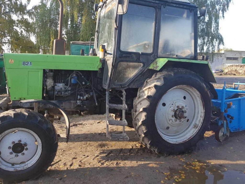 Oldtimer-Traktor des Typs Belarus Беларус-82, Neumaschine in Кіровоград (Bild 1)