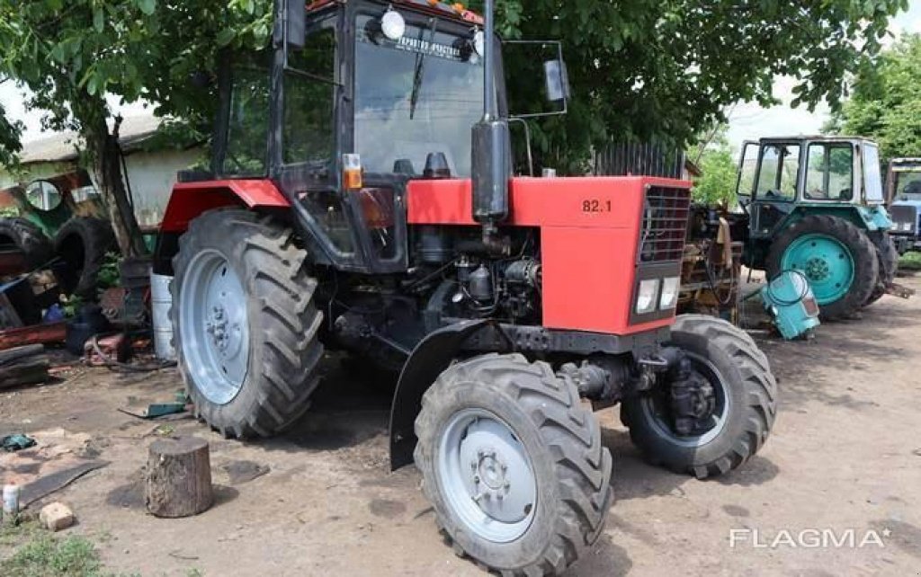 Oldtimer-Traktor des Typs Belarus Беларус-82, Neumaschine in Херсон (Bild 4)