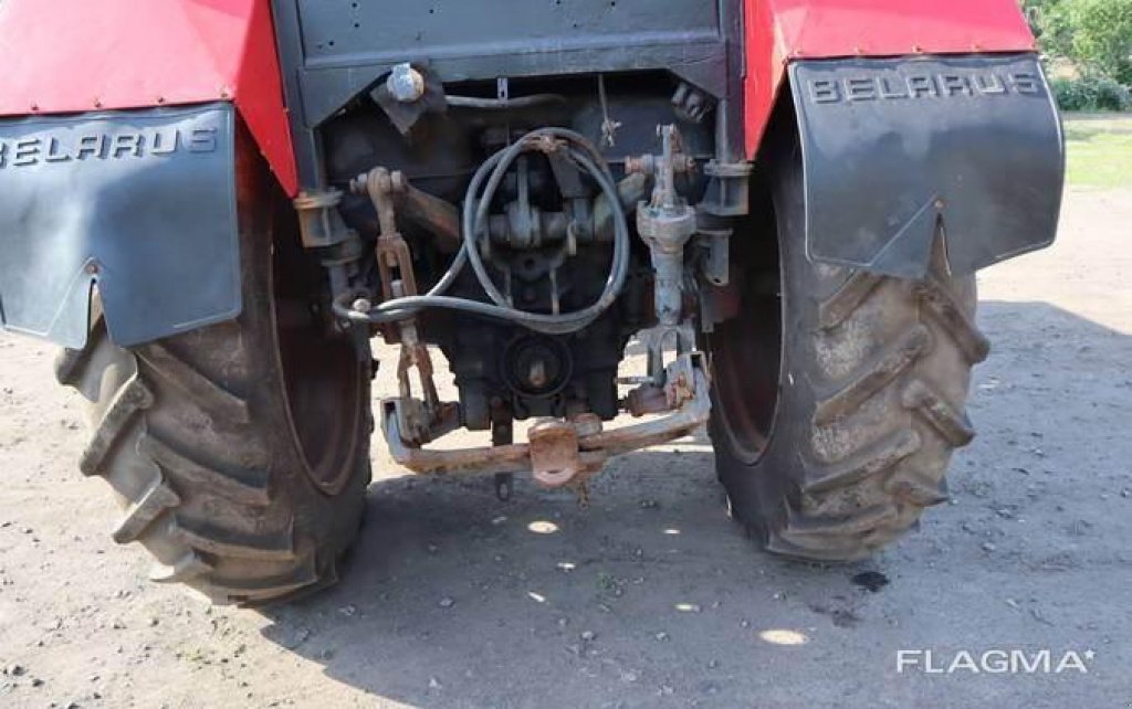 Oldtimer-Traktor des Typs Belarus Беларус-82, Neumaschine in Херсон (Bild 2)