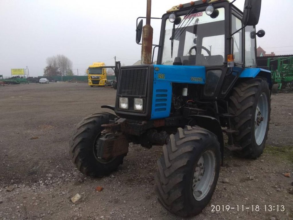 Oldtimer-Traktor tip Belarus Беларус-892, Neumaschine in Дніпропетровськ (Poză 3)