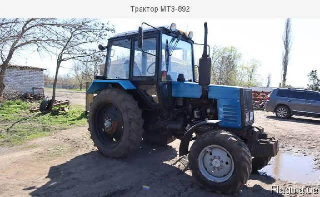 Oldtimer-Traktor des Typs Belarus Беларус-892, Neumaschine in Херсон (Bild 5)