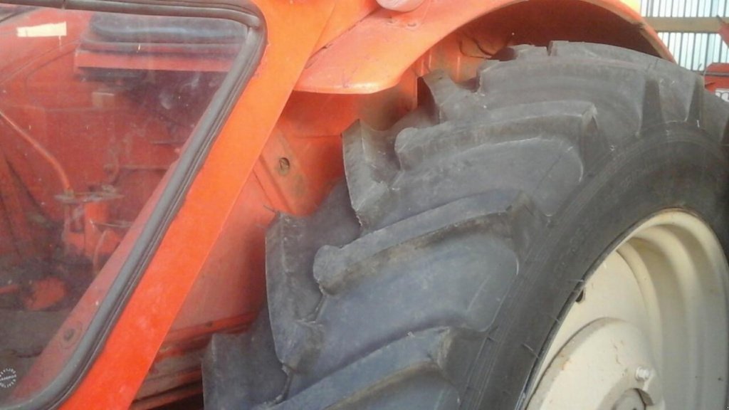 Oldtimer-Traktor typu Belarus Беларус-952.6, Neumaschine v Червоноград (Obrázek 3)