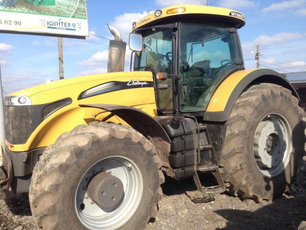Oldtimer-Traktor typu CHALLENGER MT685D, Neumaschine v Київ (Obrázek 1)