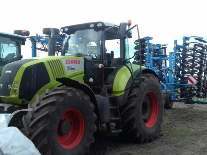 Oldtimer-Traktor del tipo CLAAS Axion 850 CIS, Neumaschine en Суми (Imagen 1)