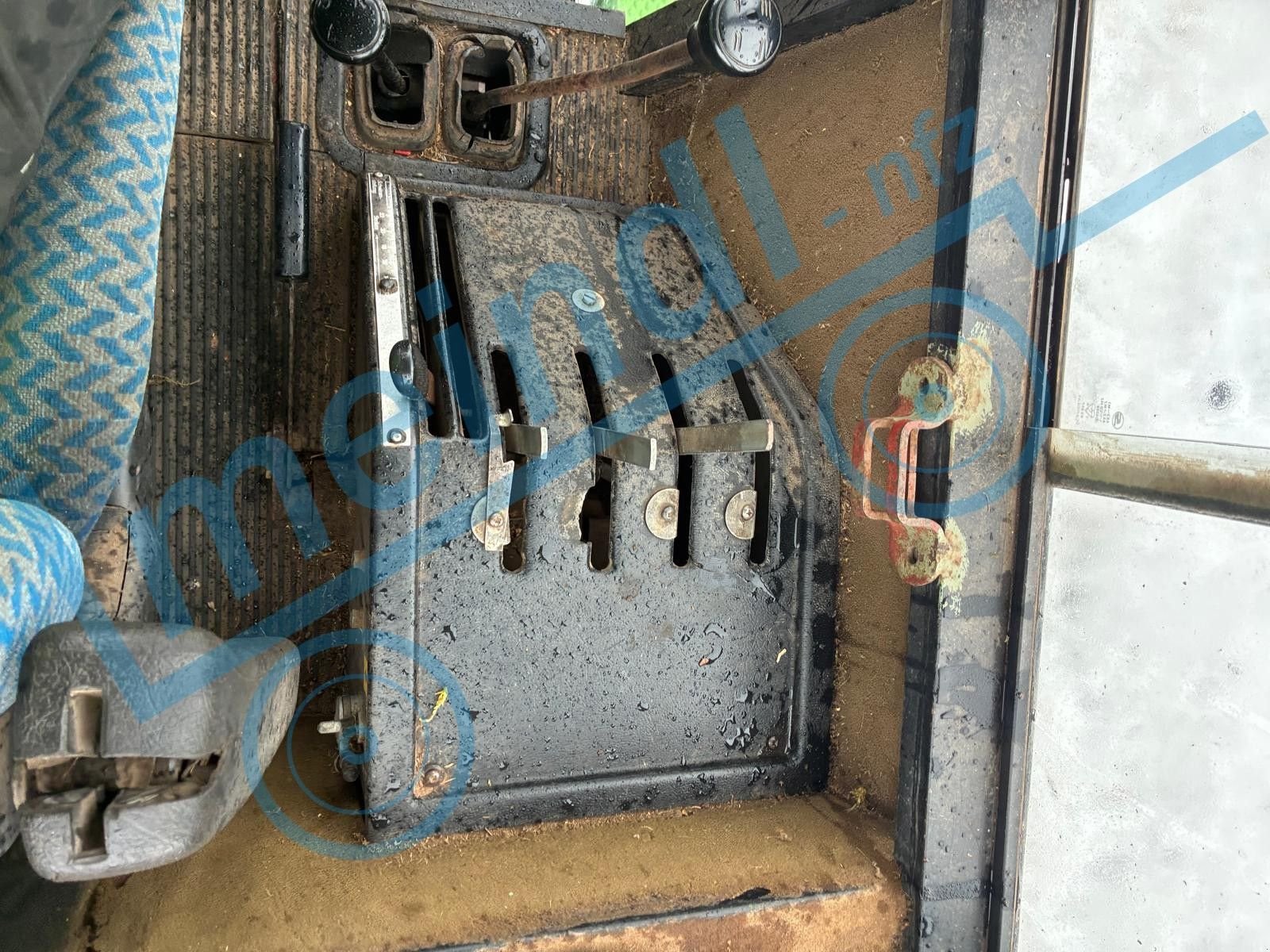 Oldtimer-Traktor of the type Deutz-Fahr Intrac 2004, Gebrauchtmaschine in Eferding (Picture 20)