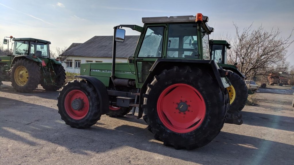 Oldtimer-Traktor of the type Fendt 612 LS, Neumaschine in Золочів (Picture 2)
