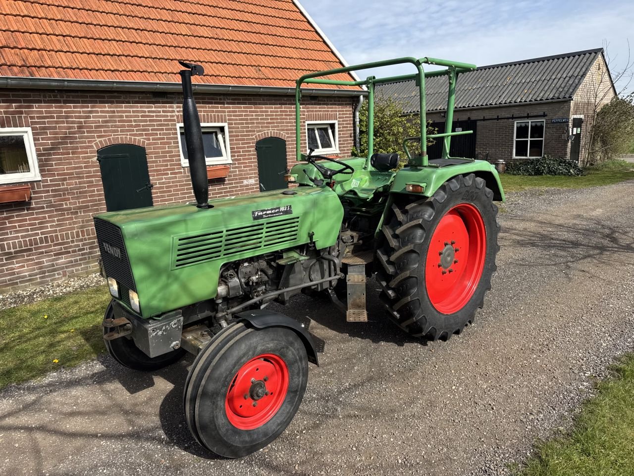 Oldtimer-Traktor des Typs Fendt farmer 103 S, Gebrauchtmaschine in Nieuw Heeten (Bild 1)