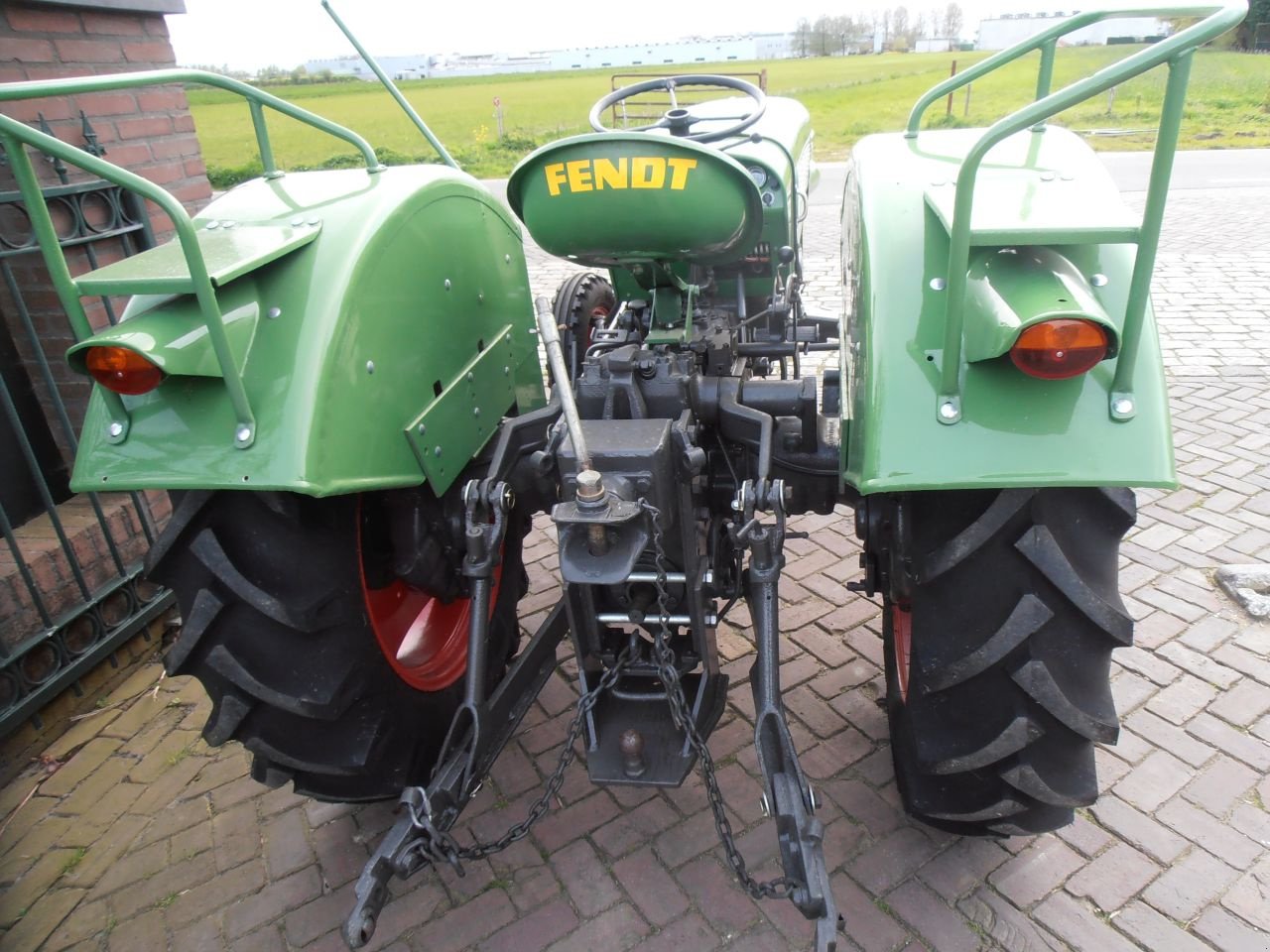 Oldtimer-Traktor des Typs Fendt Farmer, Gebrauchtmaschine in Kerkdriel (Bild 3)