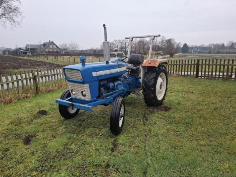 Oldtimer-Traktor van het type Ford 2000, Gebrauchtmaschine in voorthuizen (Foto 1)