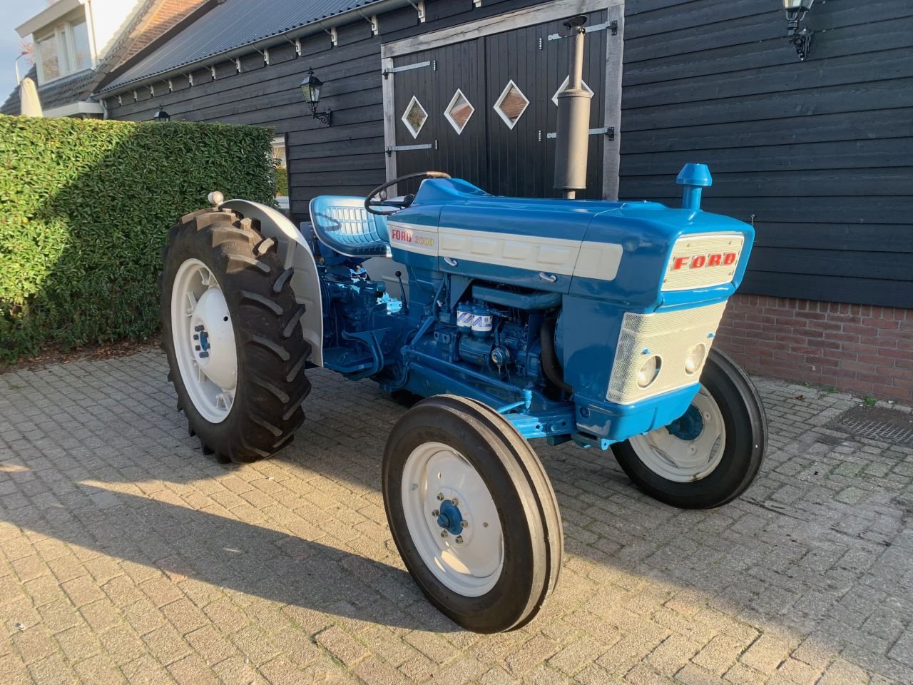 Oldtimer-Traktor of the type Ford 3000, Gebrauchtmaschine in Moerkapelle (Picture 2)